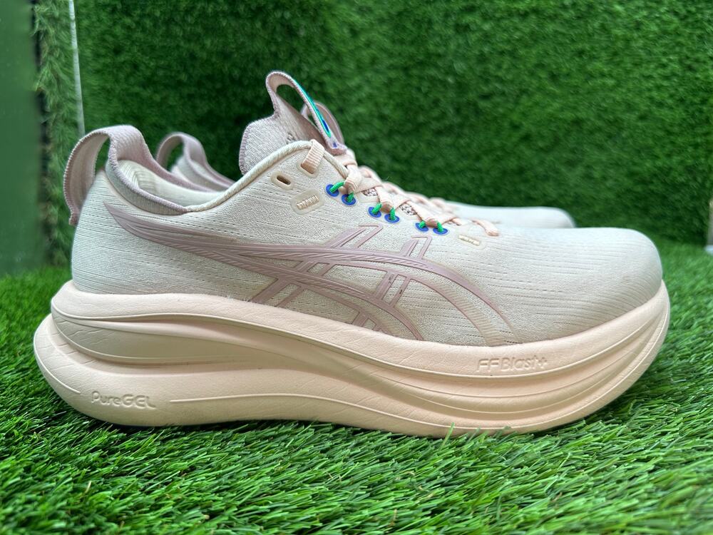 Asics Gel-Nimbus 28 1012B899 Athletic Sneaker Women's 9 Beige Knit Gym Training
